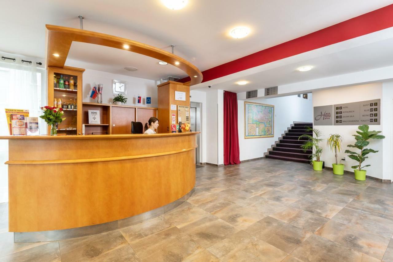 Hotel Plus 브라티슬라바 외부 사진